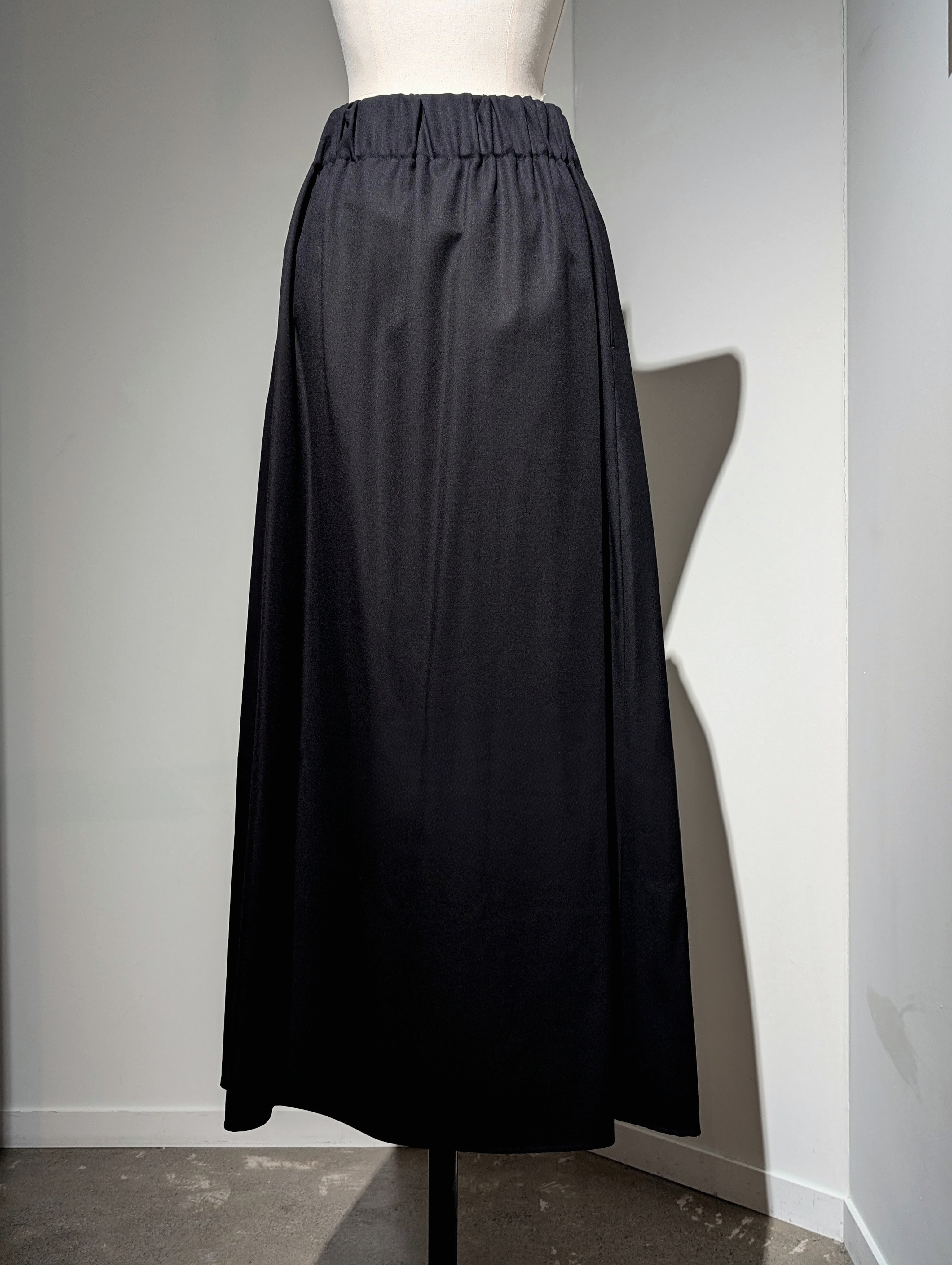 AEHRR 【Random3-tuck draped skirt】