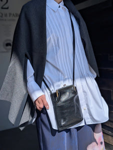 ENFOLD  RANDOM‐TUCK SHIRT