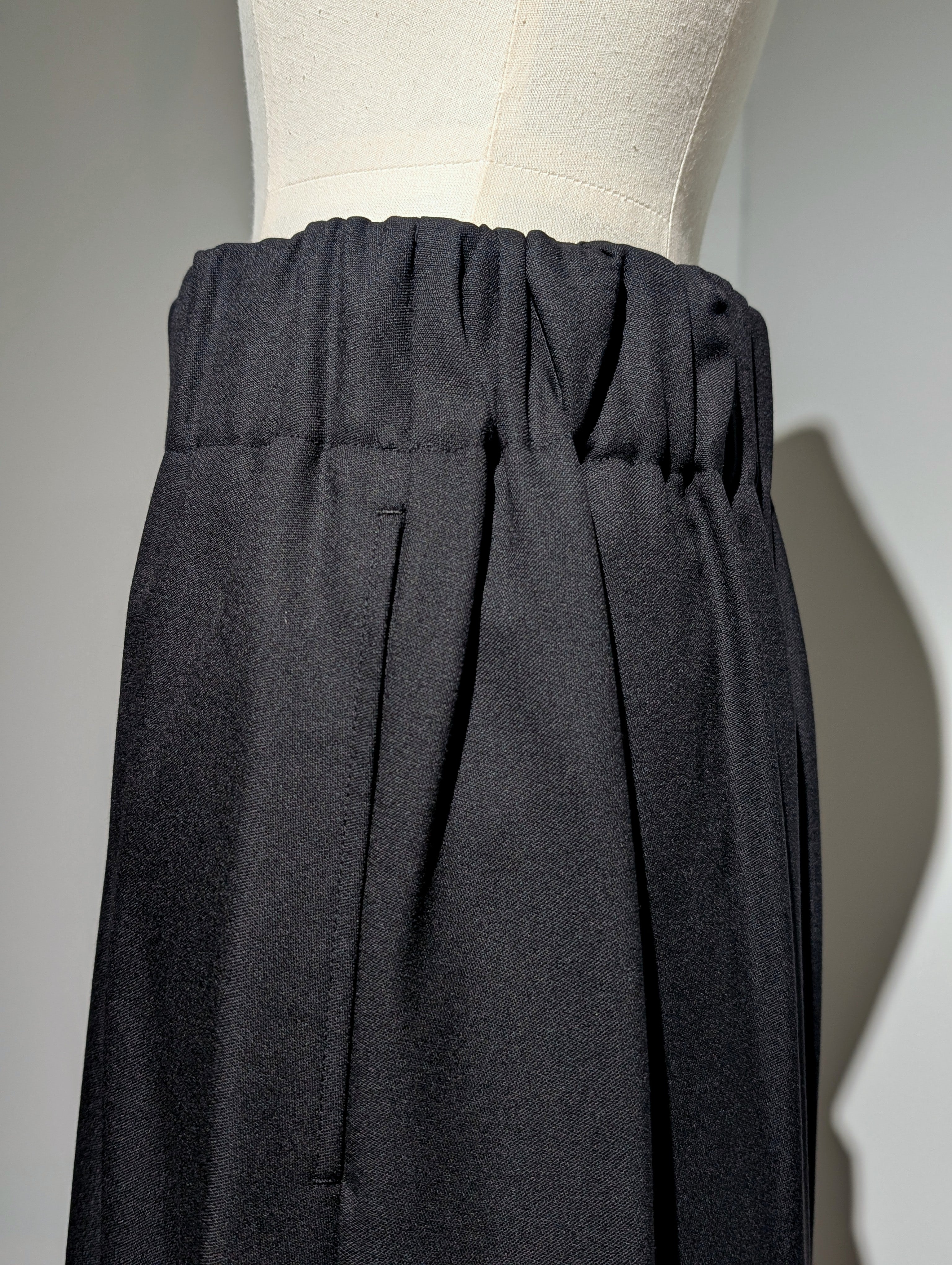 AEHRR 【Random3-tuck draped skirt】