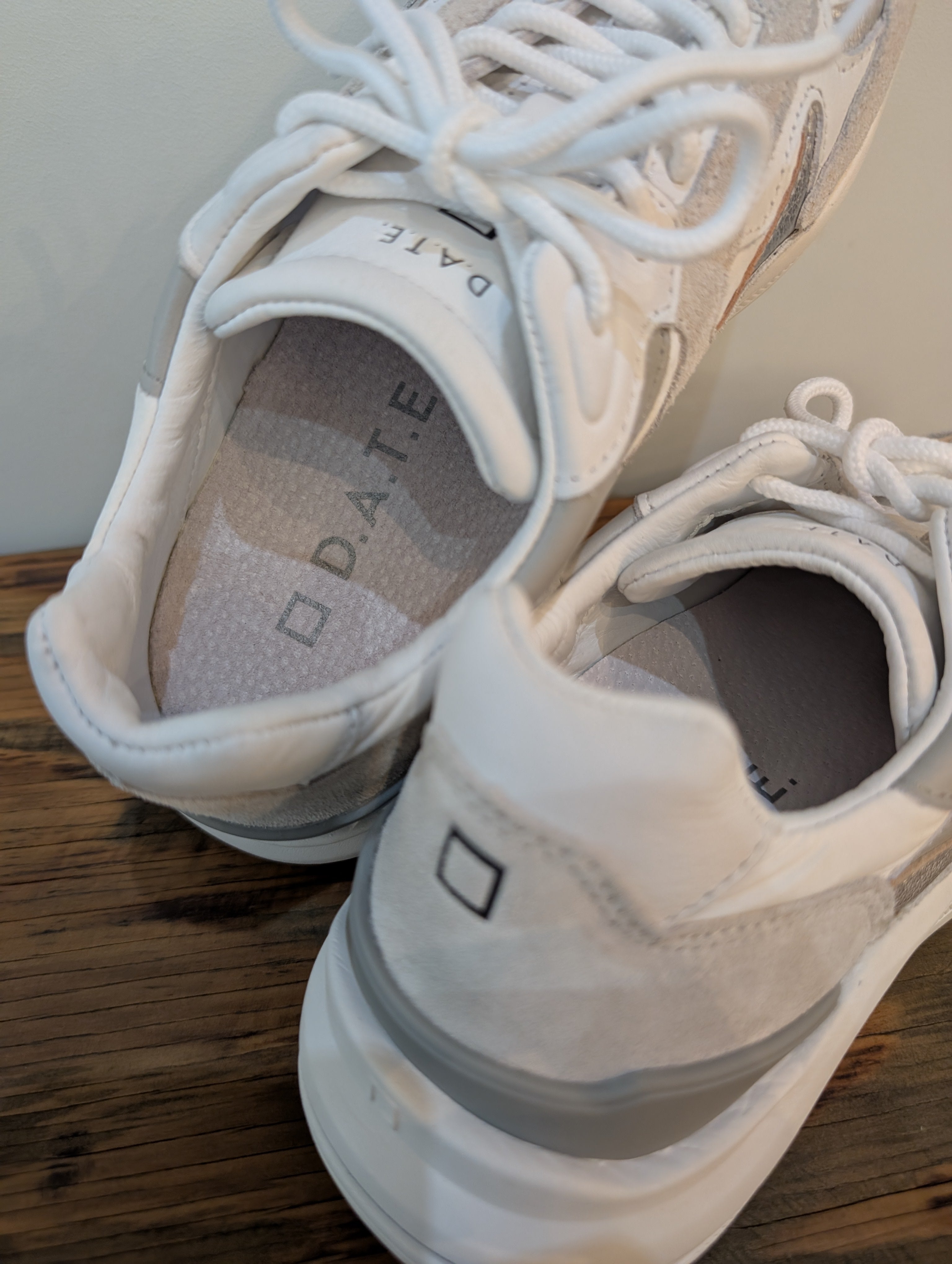 D.A.T.E.【FG SHINY WHITE】