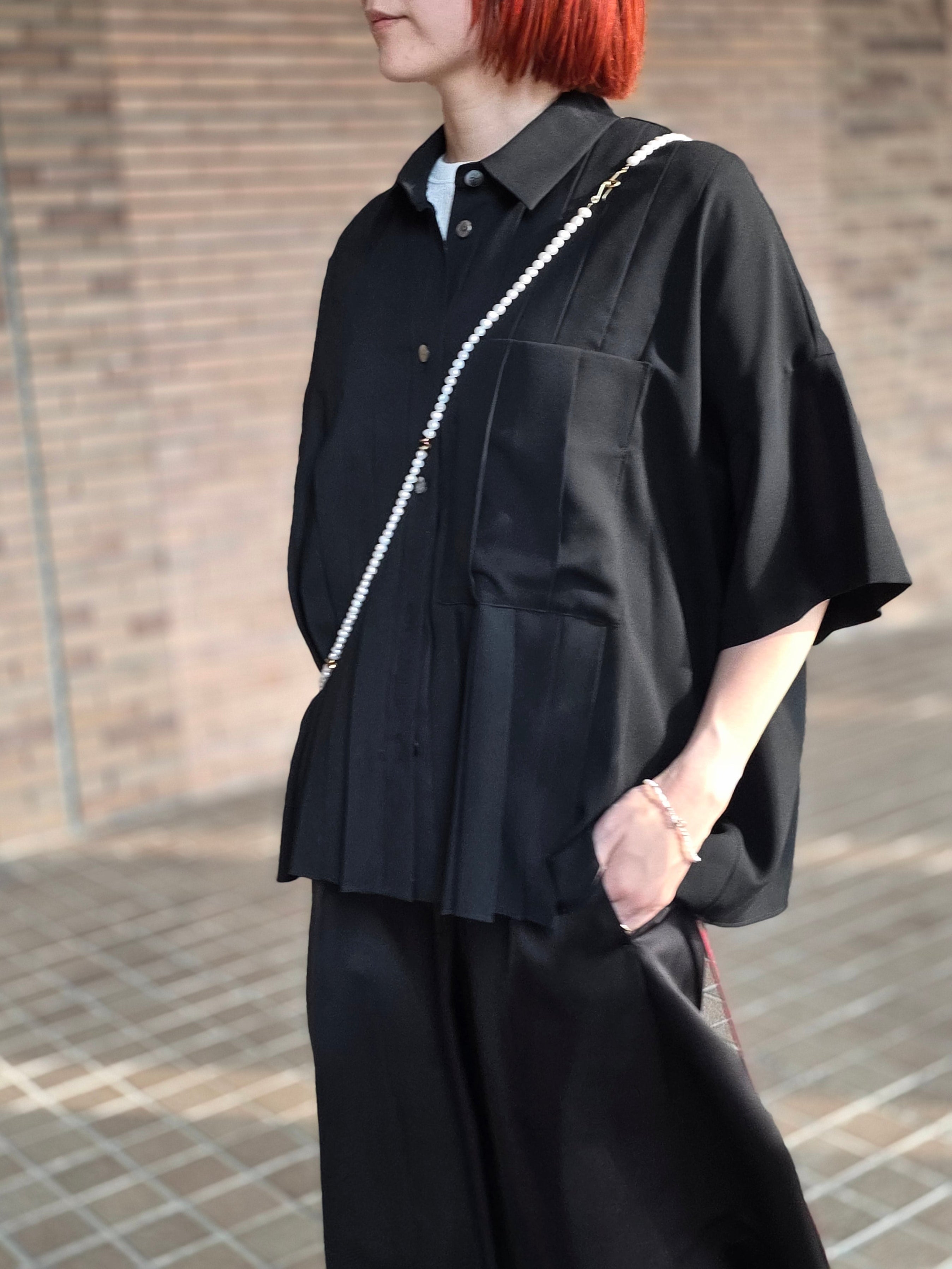 ENFOLD  PLEATS WIDE BOX SHIRT