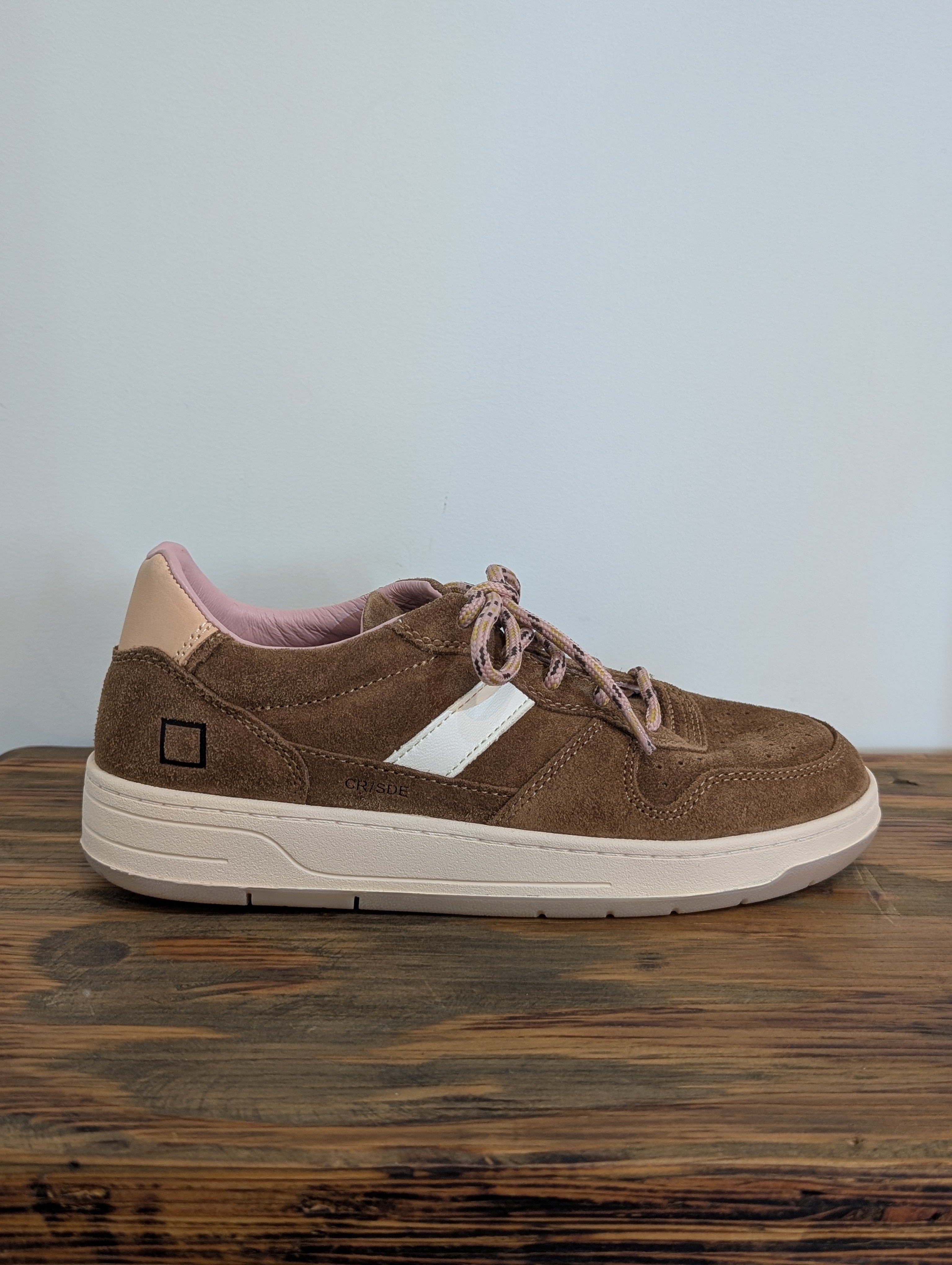 D.A.T.E.【COURT 2.0 SUEDE】