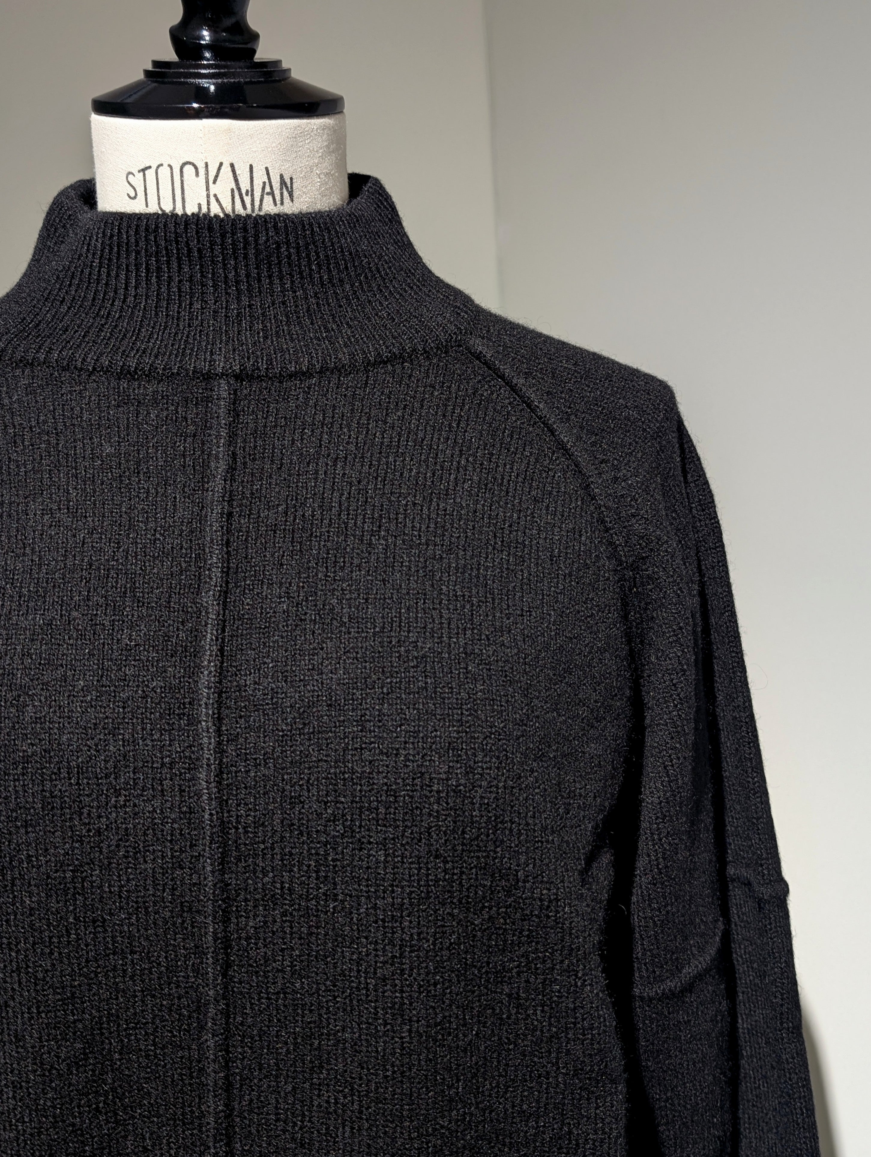 SEEALL  SAW51 KJ603Y (YAK) RIB SLEEVE SWEATER