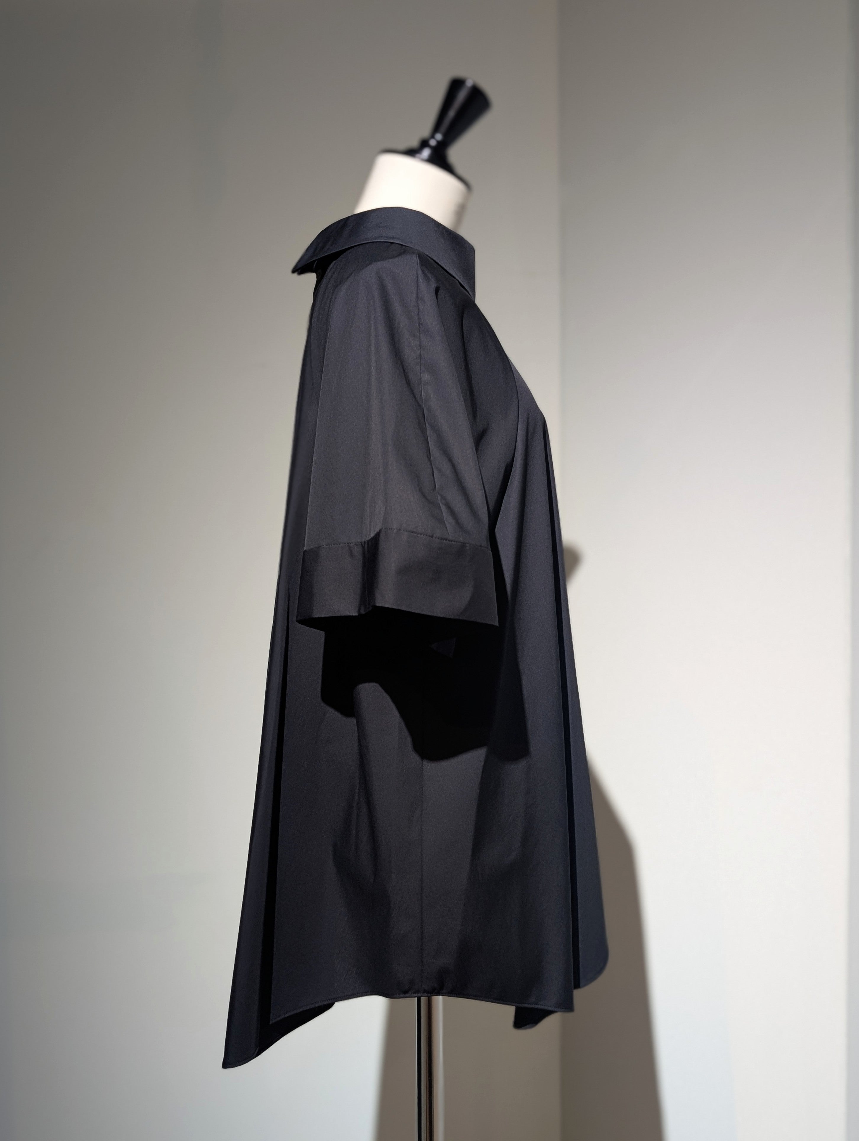 ENFOLD  HIGH-NECK BLOUSE