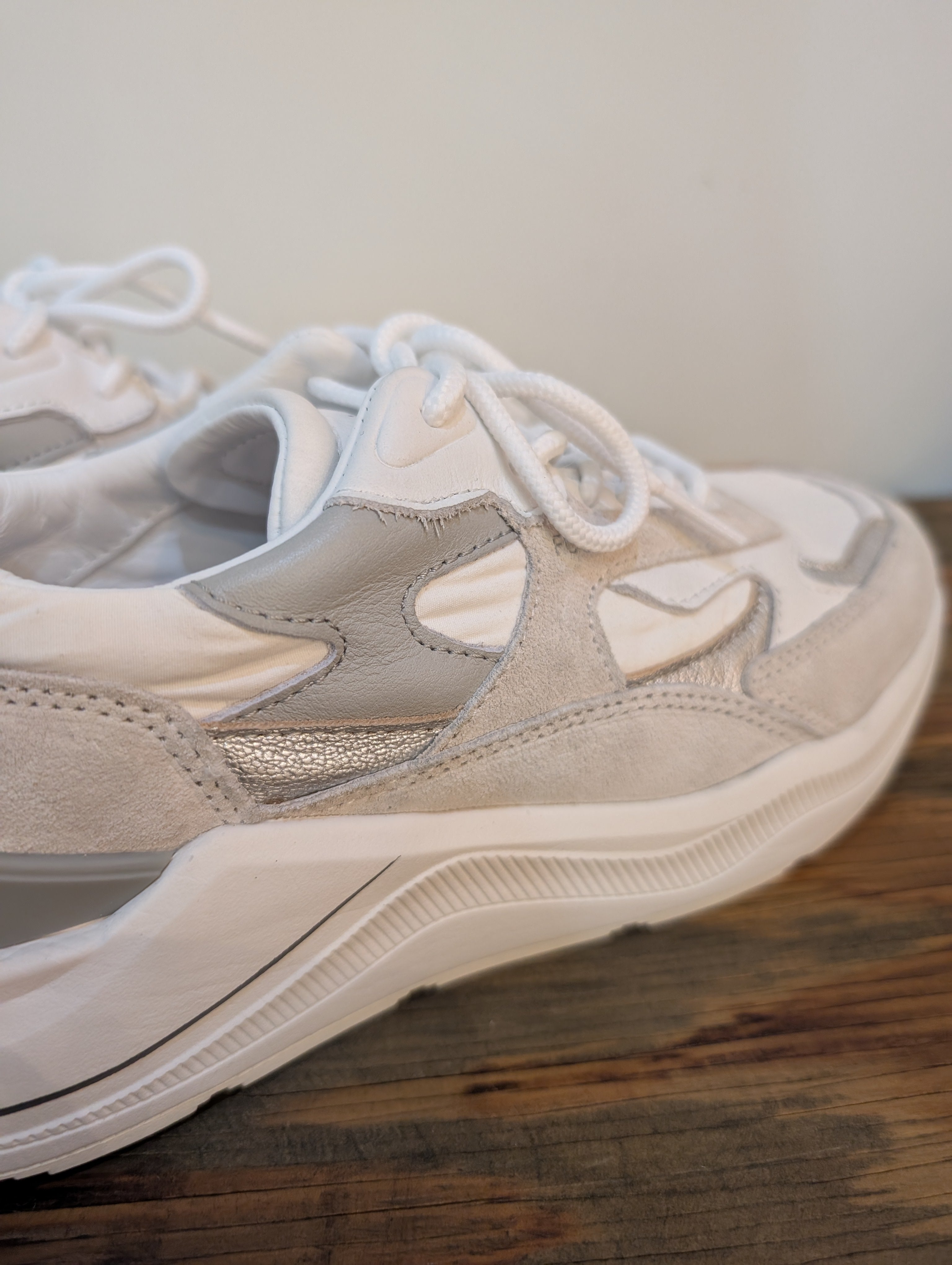 D.A.T.E.【FG SHINY WHITE】