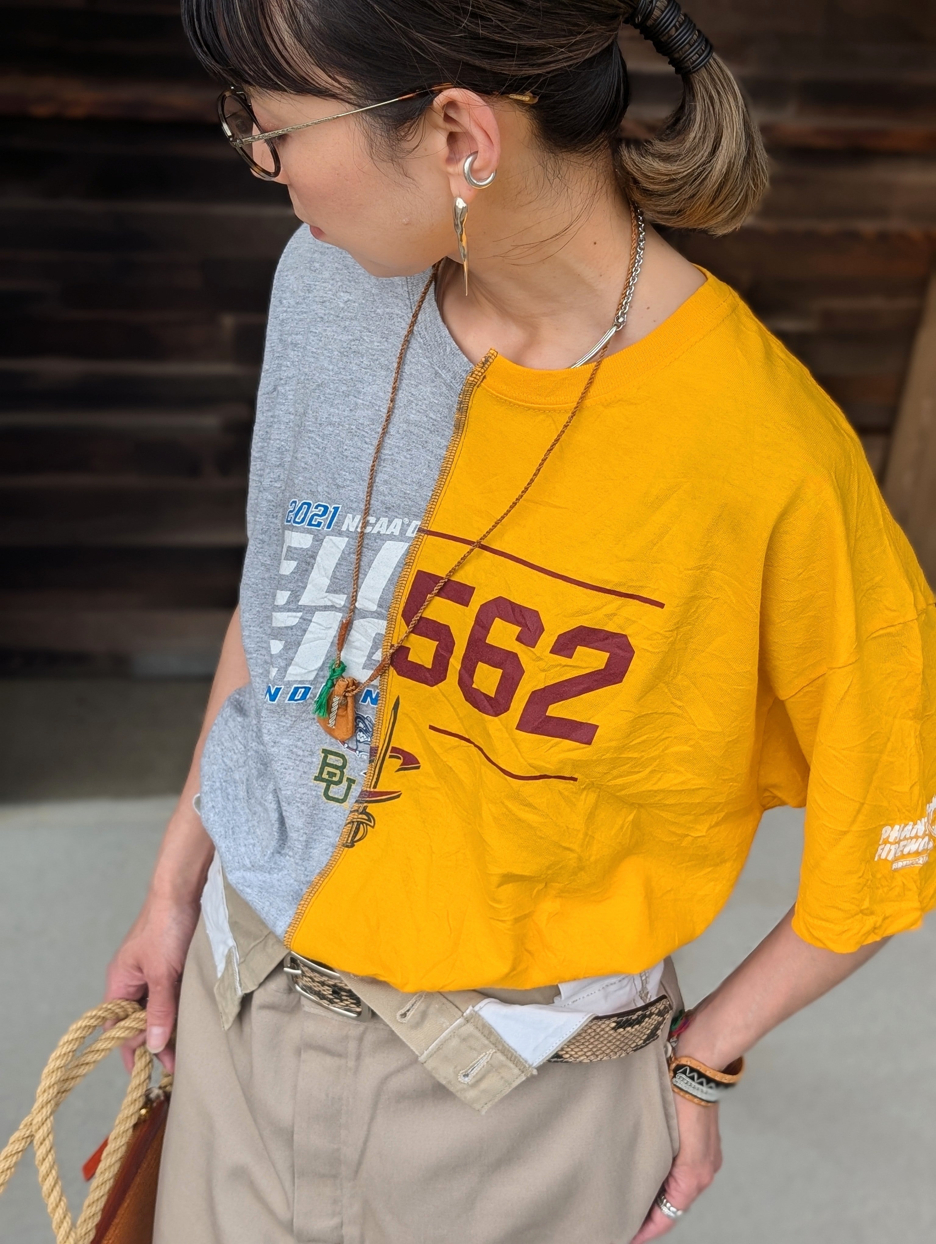 QUIITO HALF LOGO TEE