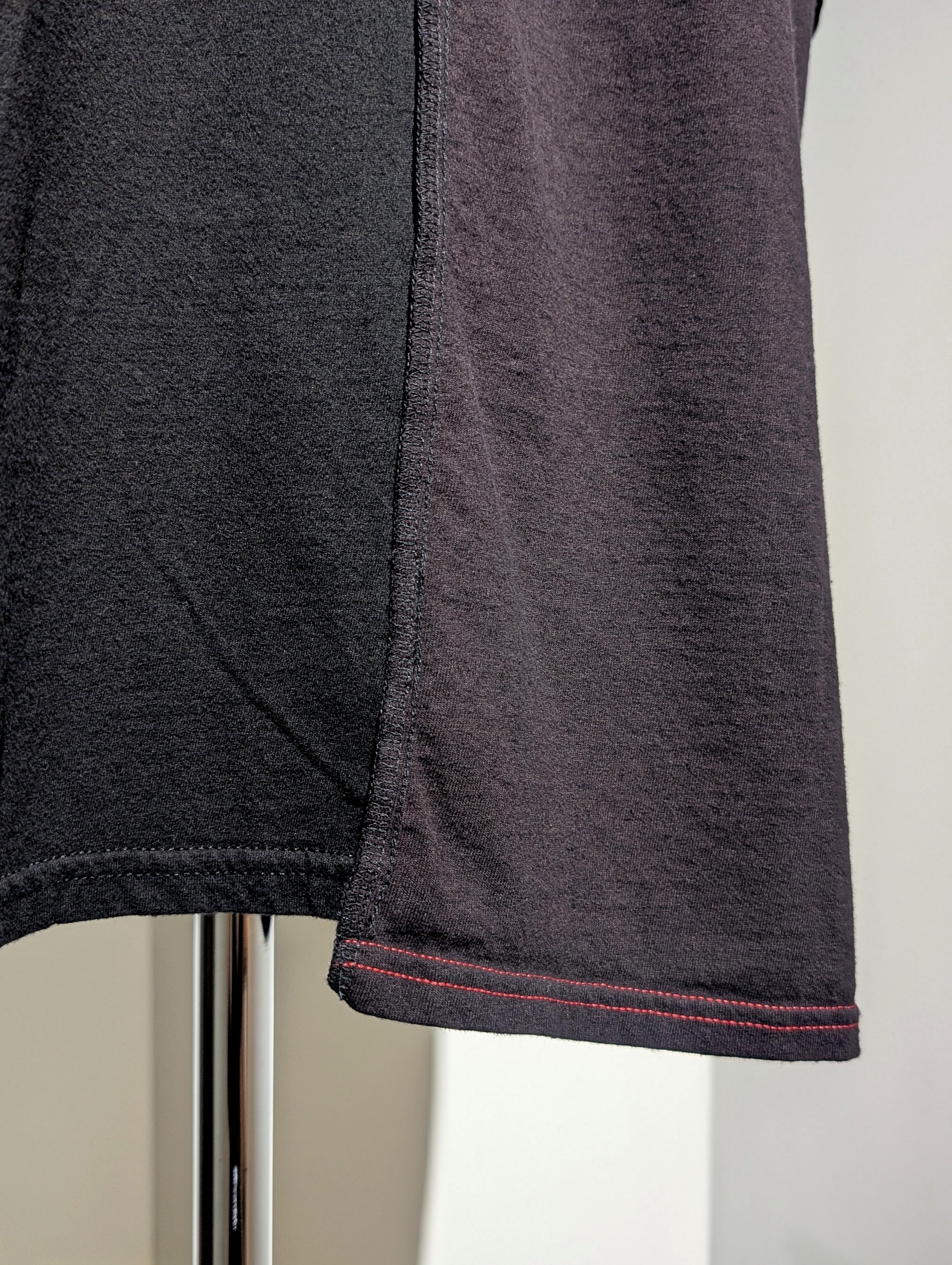QUIITO HALF DYED LOGO TEE