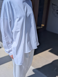ENFOLD  ASYMMETRY DRAPE LONG-SLEEVES T-SHIRT