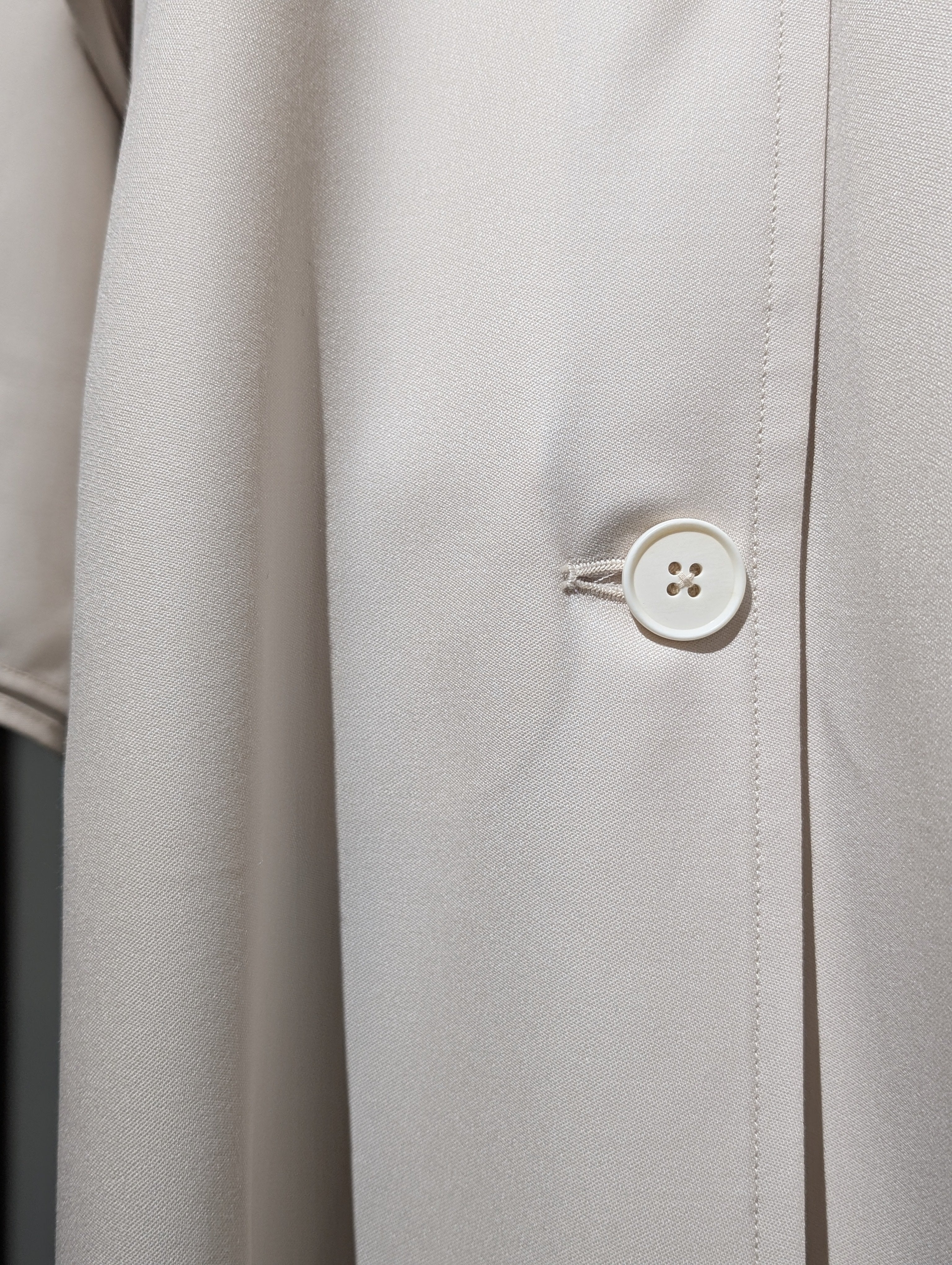 AEHRR 【Draping Yoke Raglan Sleeve Over Coat】