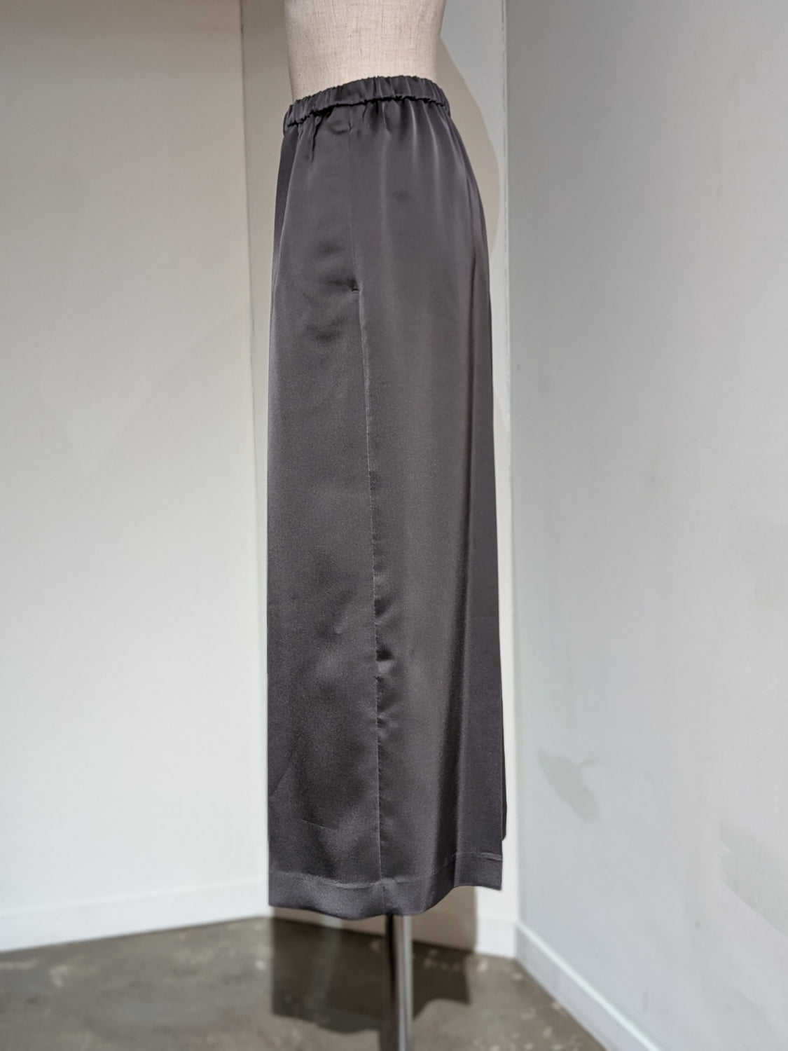 ENFOLD CROPPED SAROUEL-PANTS