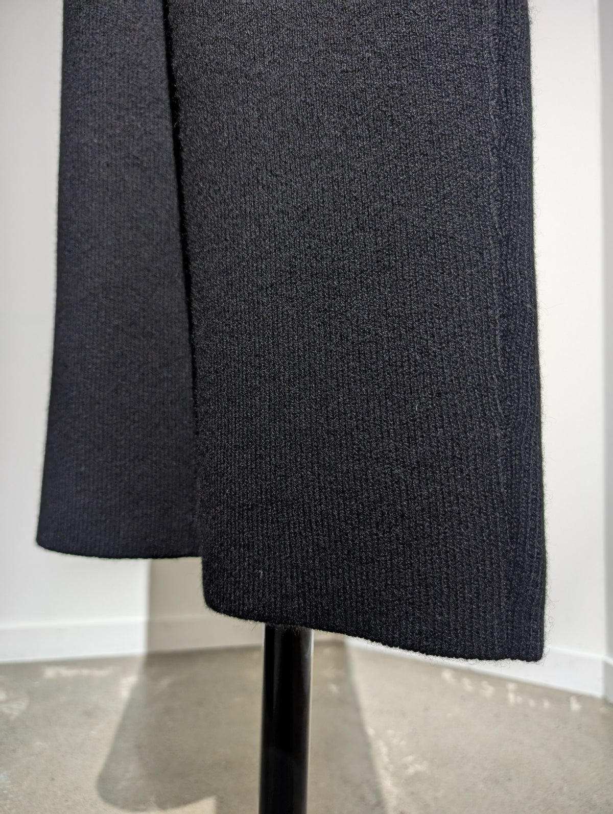 SEEALL  SAW51 KJ606S (YAK SMOOTH) KNIT ESSENTIAL PANTS