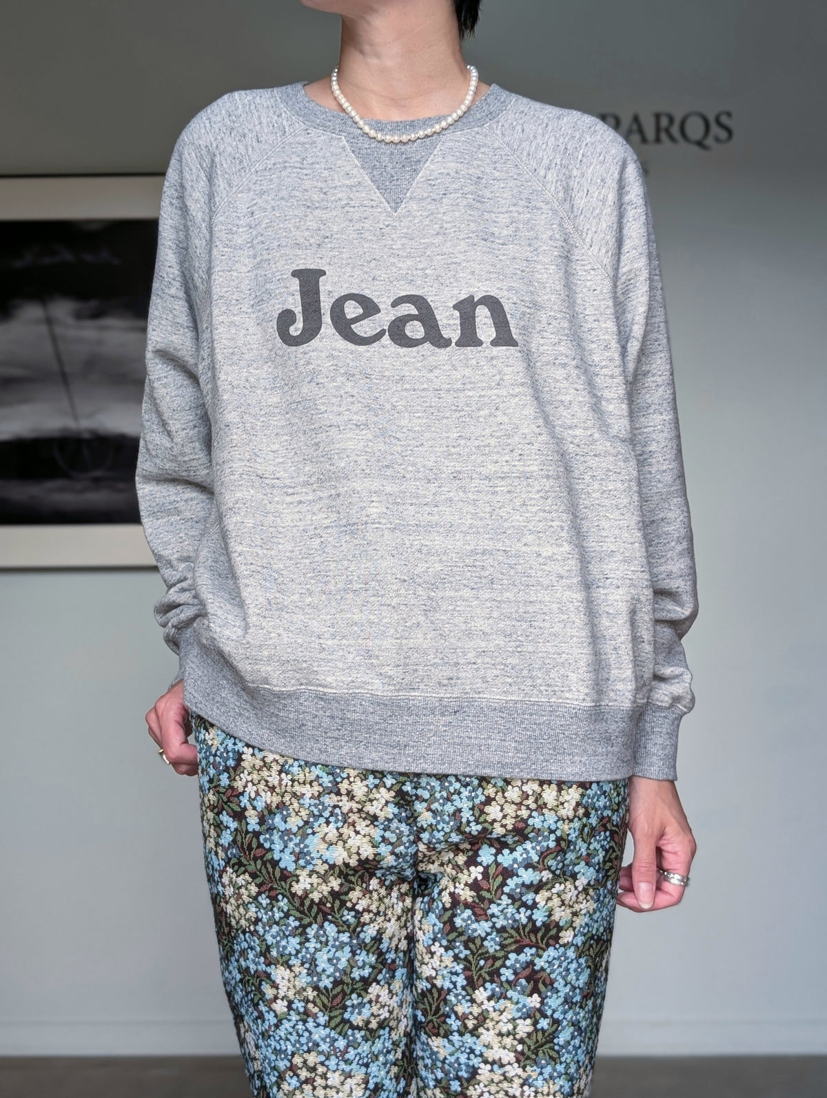 MADISONBLUE  JEAN CREW NECK SWEAT