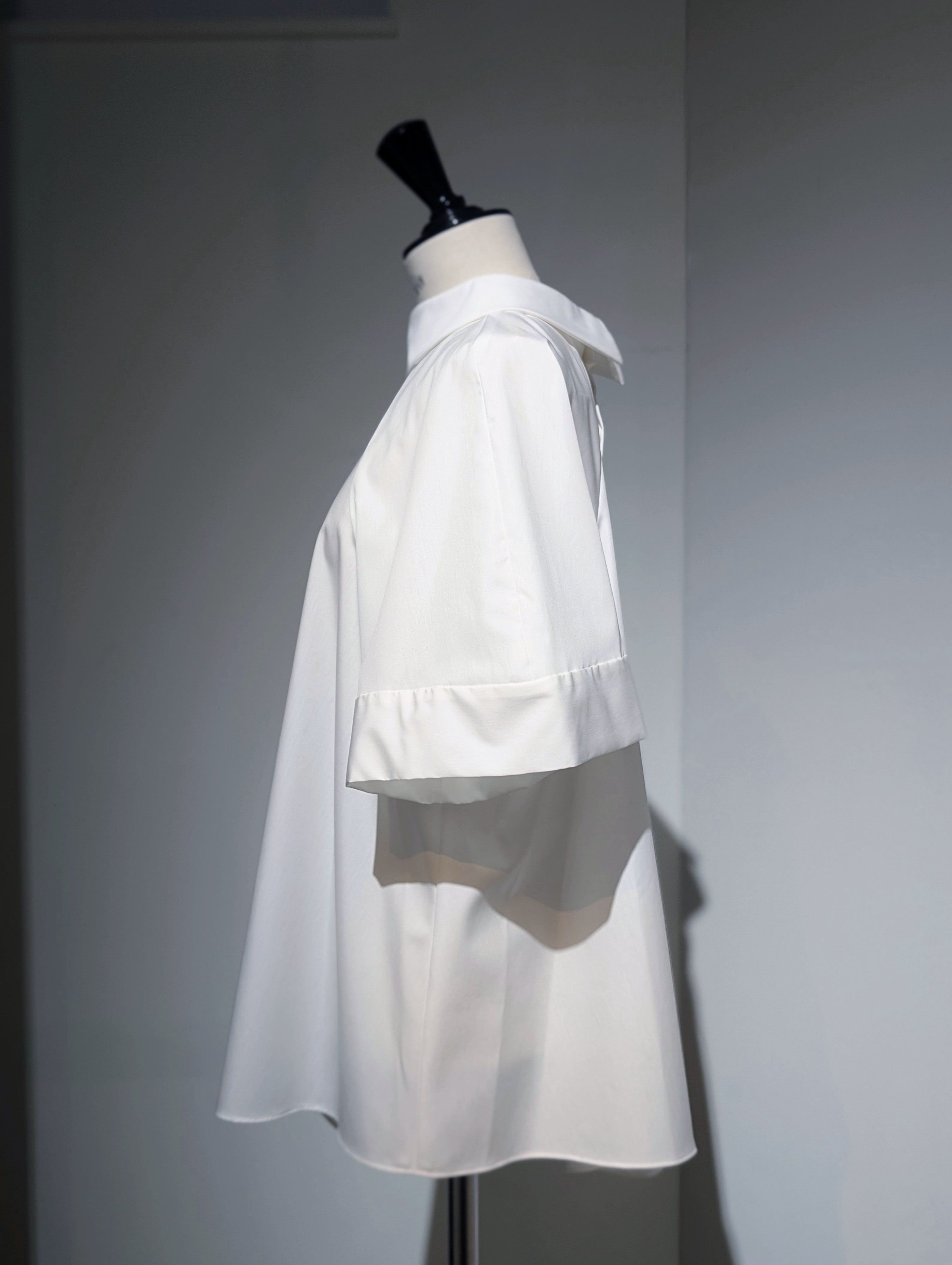 ENFOLD  HIGH-NECK BLOUSE