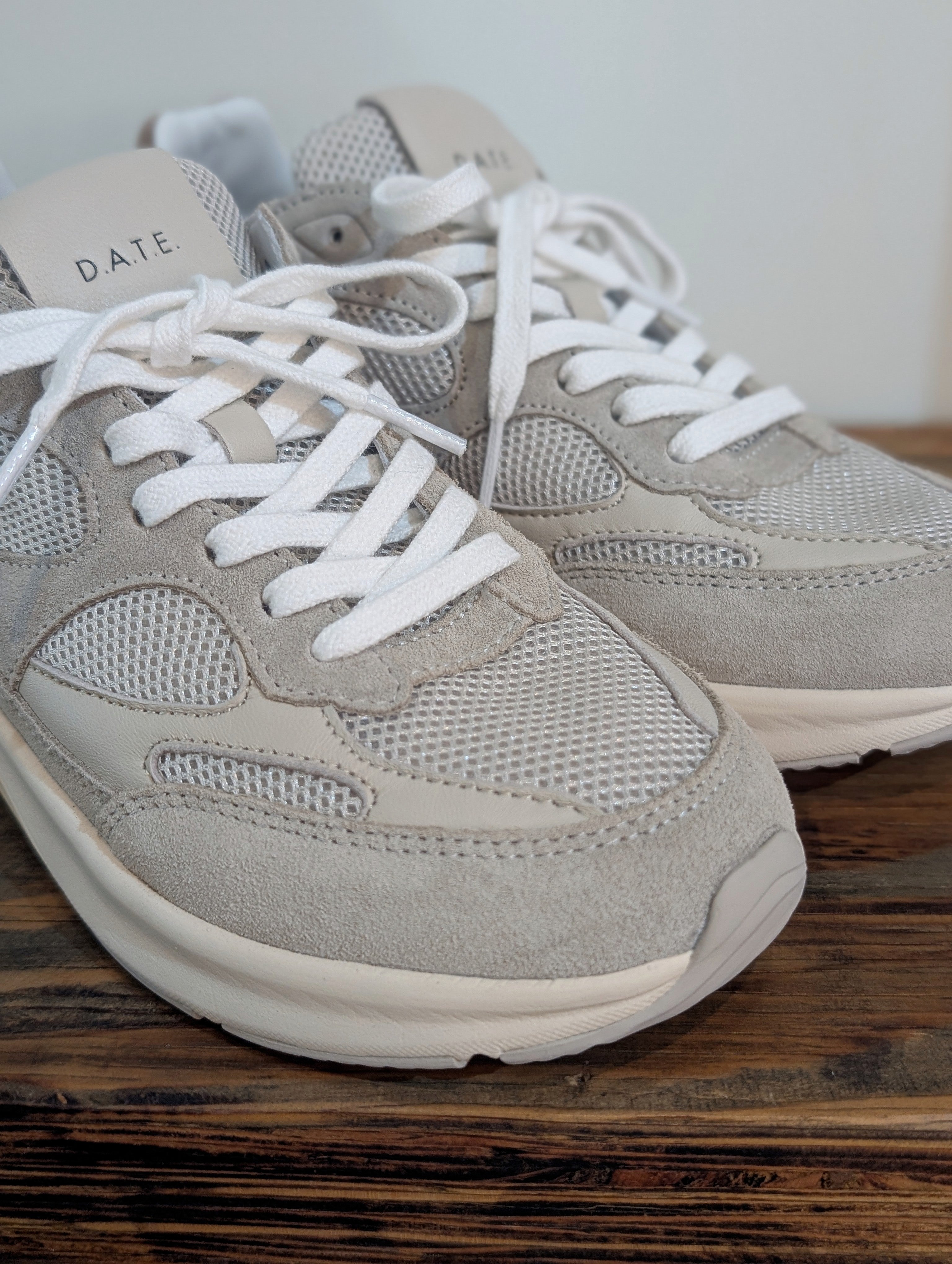 D.A.T.E.【FUGA MESH IVORY】