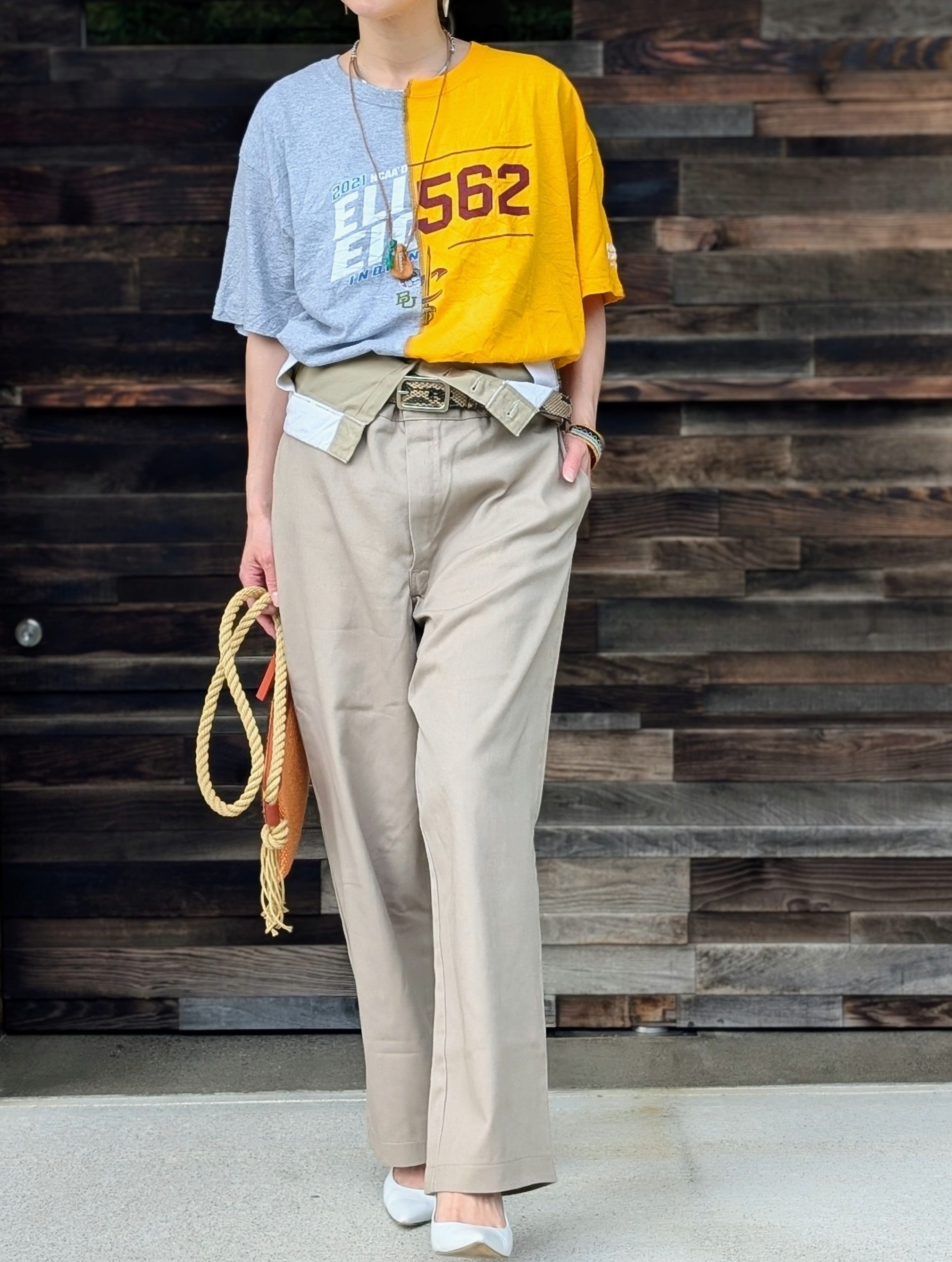 QUIITO HALF LOGO TEE