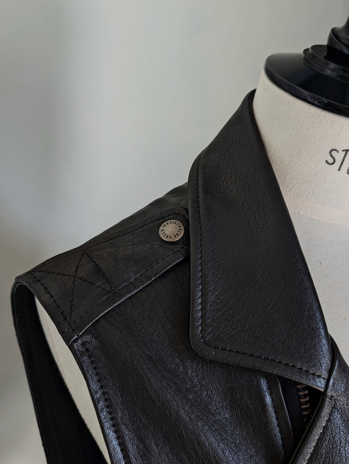 MADISONBLUE  RIDERS VEST LEATHER