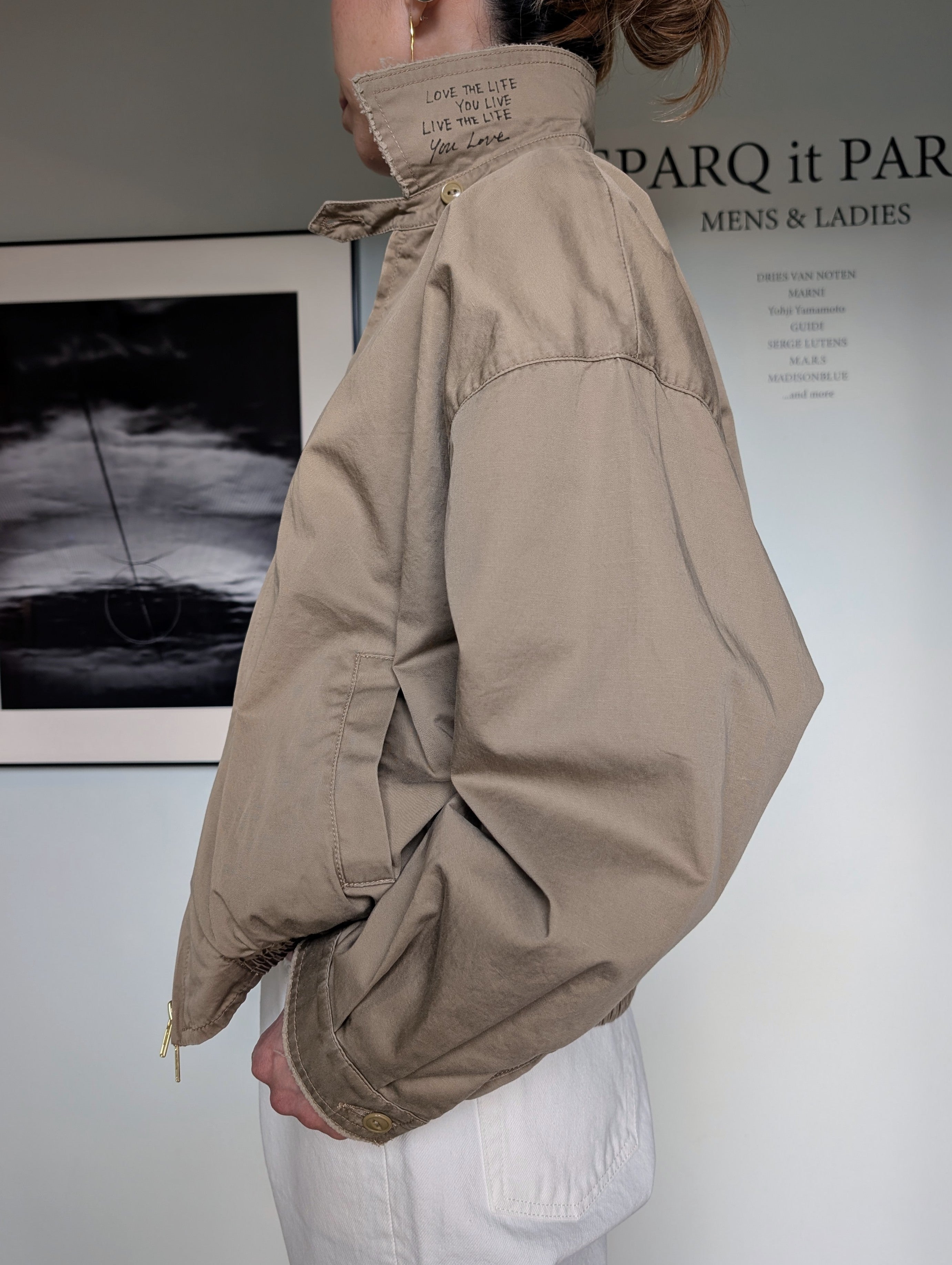 【hana】マディソンブルー　parqs別注　ボーダーPO　ベージュ PEARL DAMAGE CARDIGAN受注販売のお知らせ | MADISONBLUE Official
