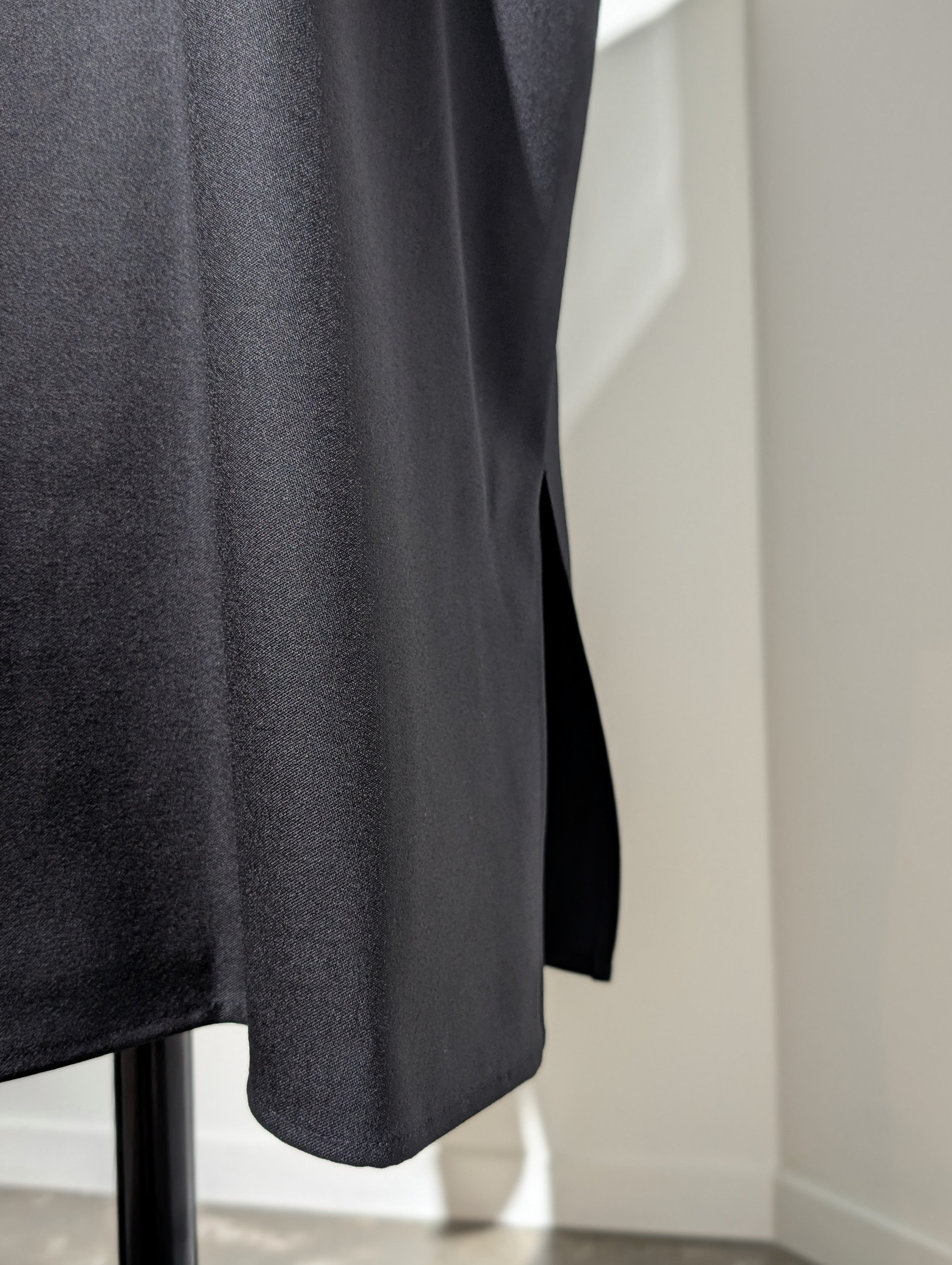 AEHRR 【Draping Yoke Raglan Sleeve C/N OP】
