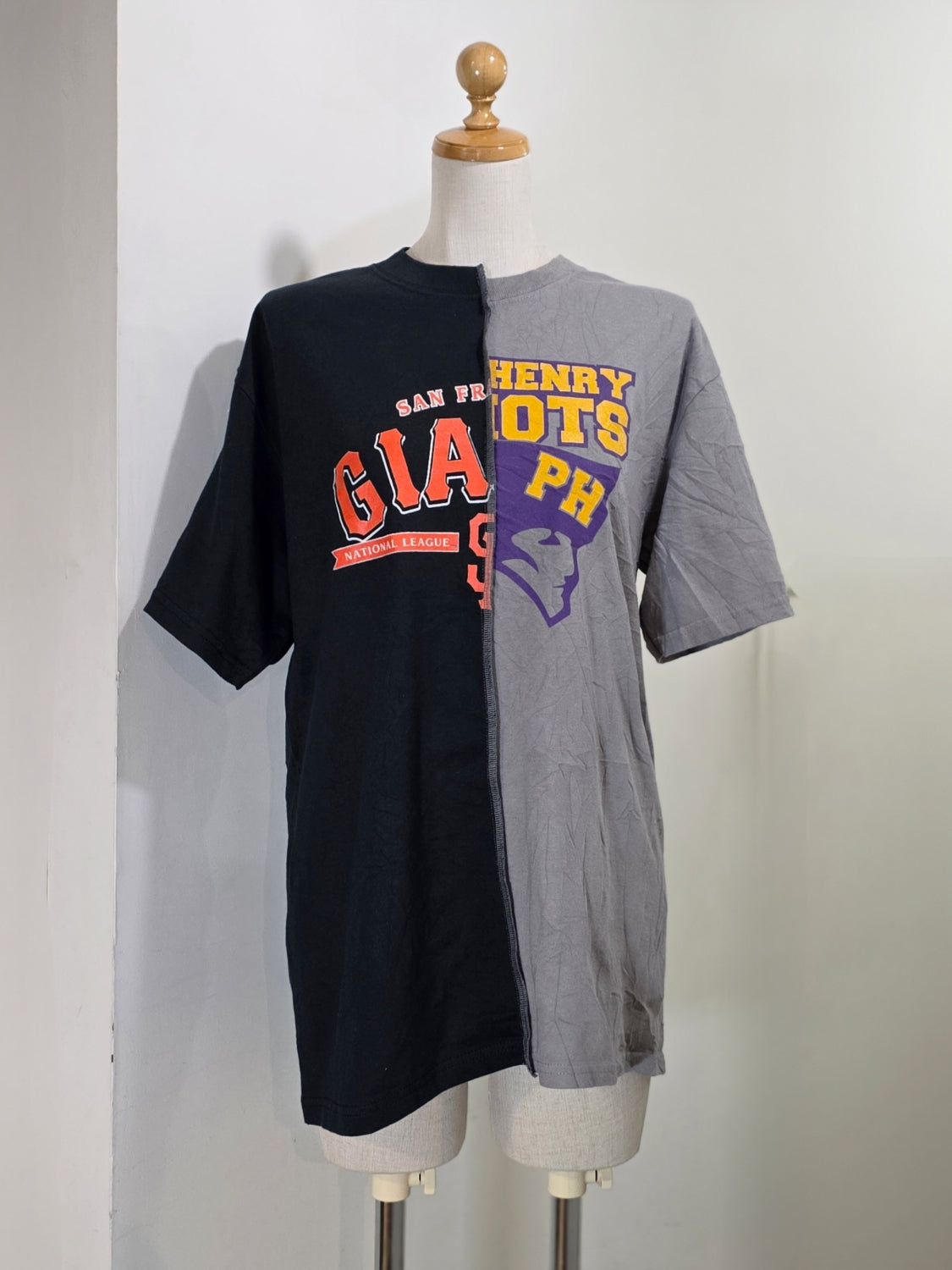 QUIITO HALF LOGO TEE