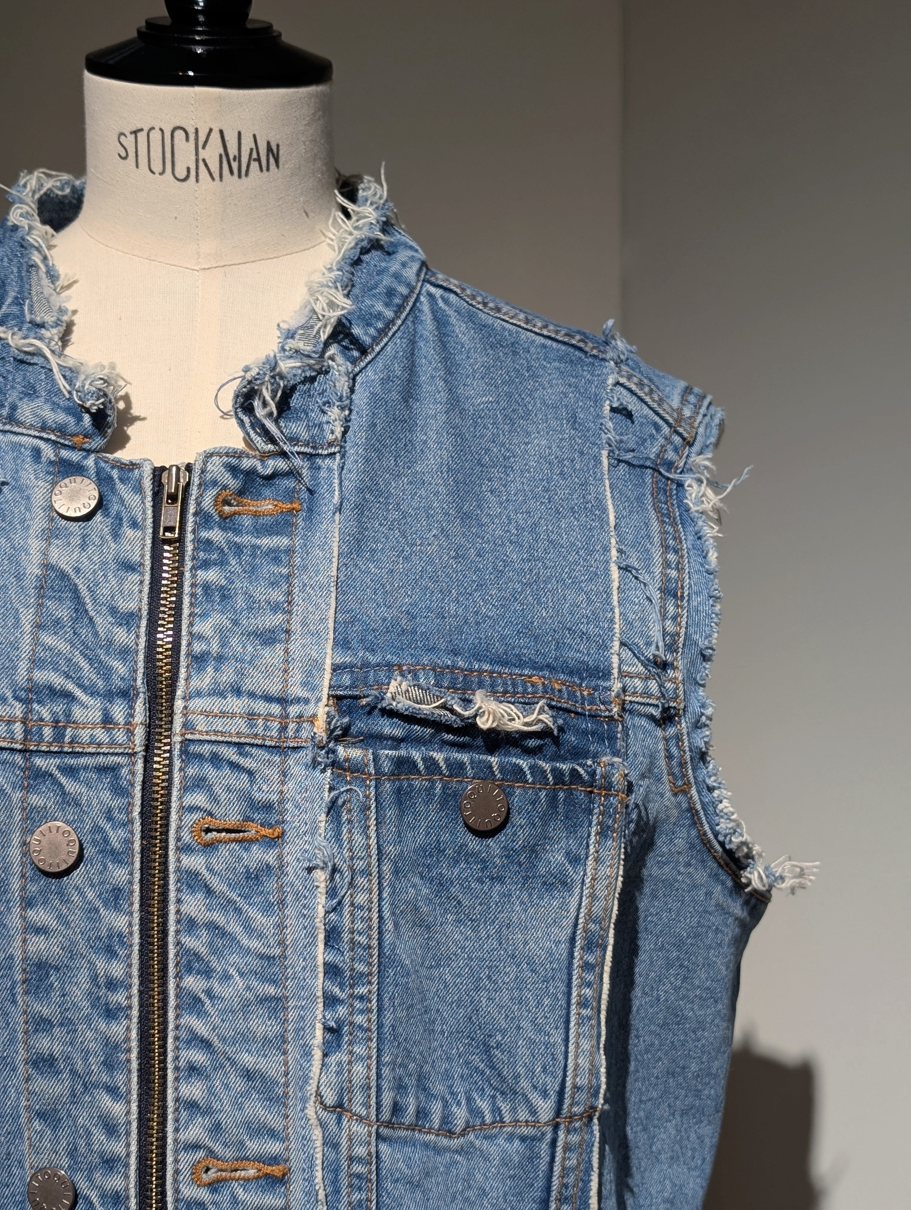 QUIITO RANDOM VEST
