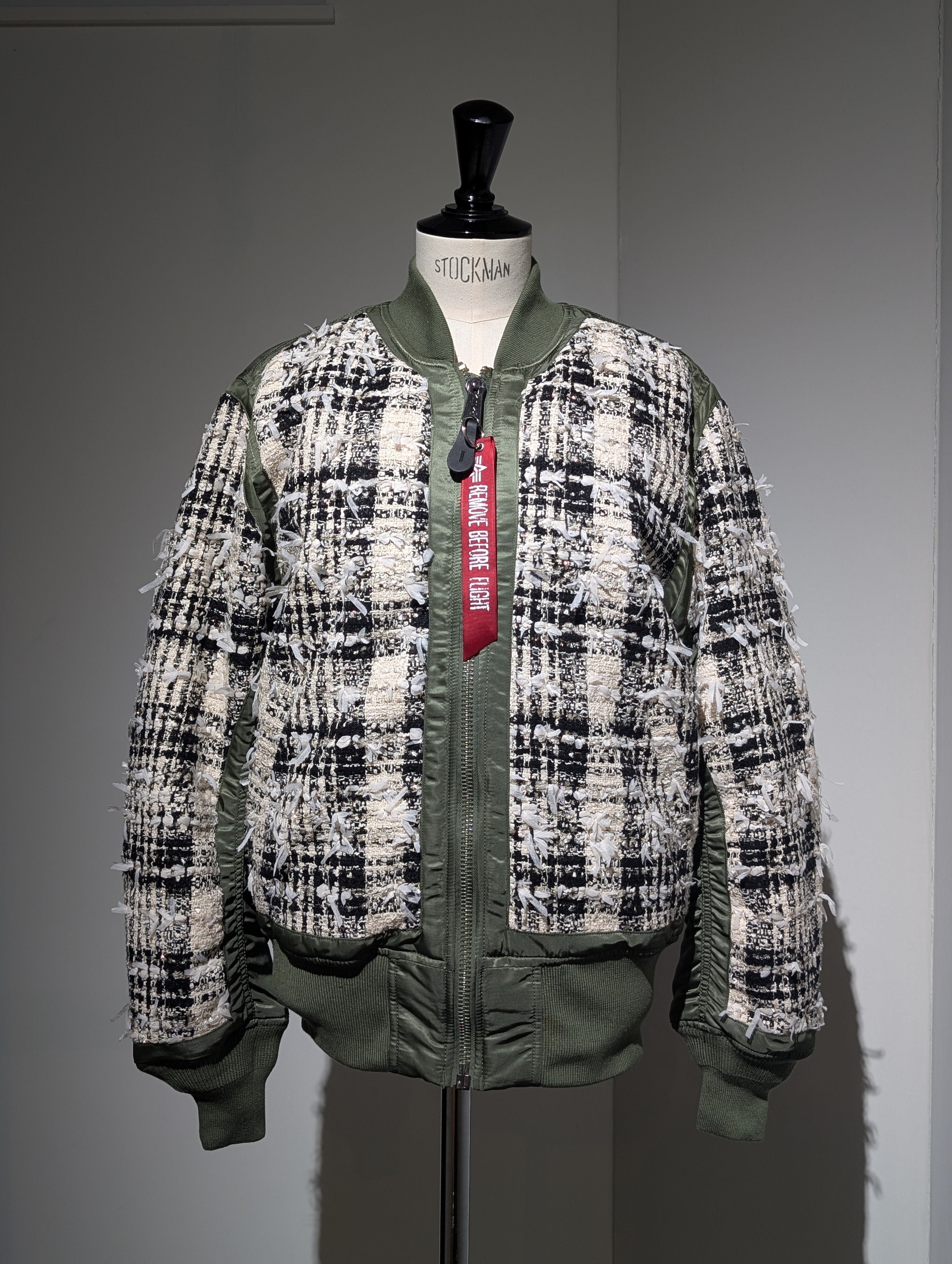 LUTZ HUELLE  PATCH BOMBER V2