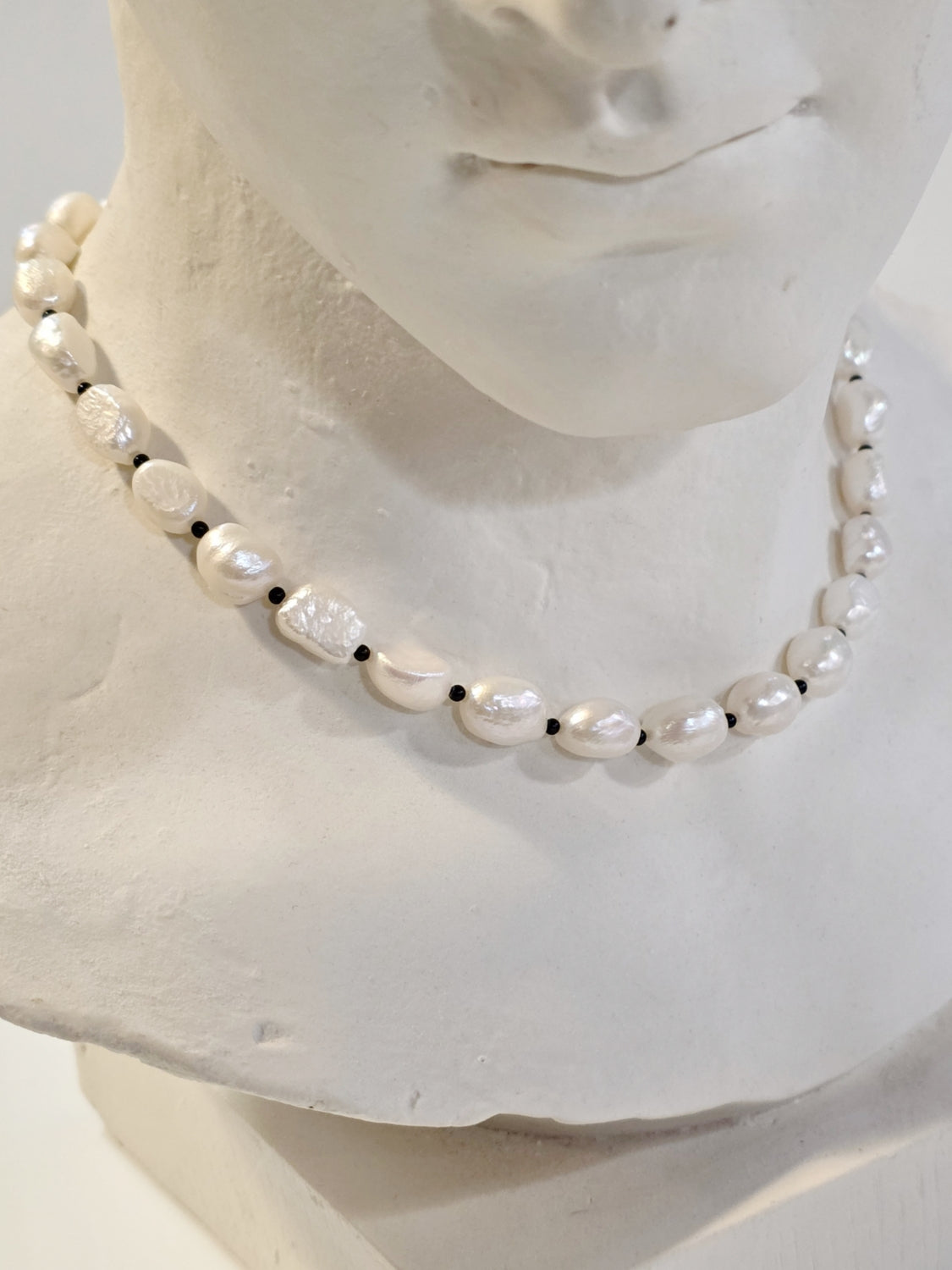 Lemme.  Baroque Pearl Necklace