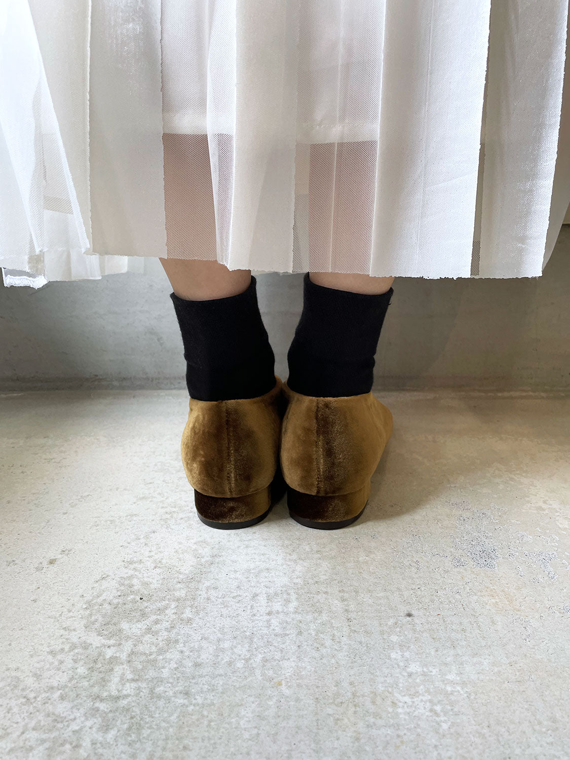 HENRI EN VARGO  SOPHIA フラットシューズ(BROWN)