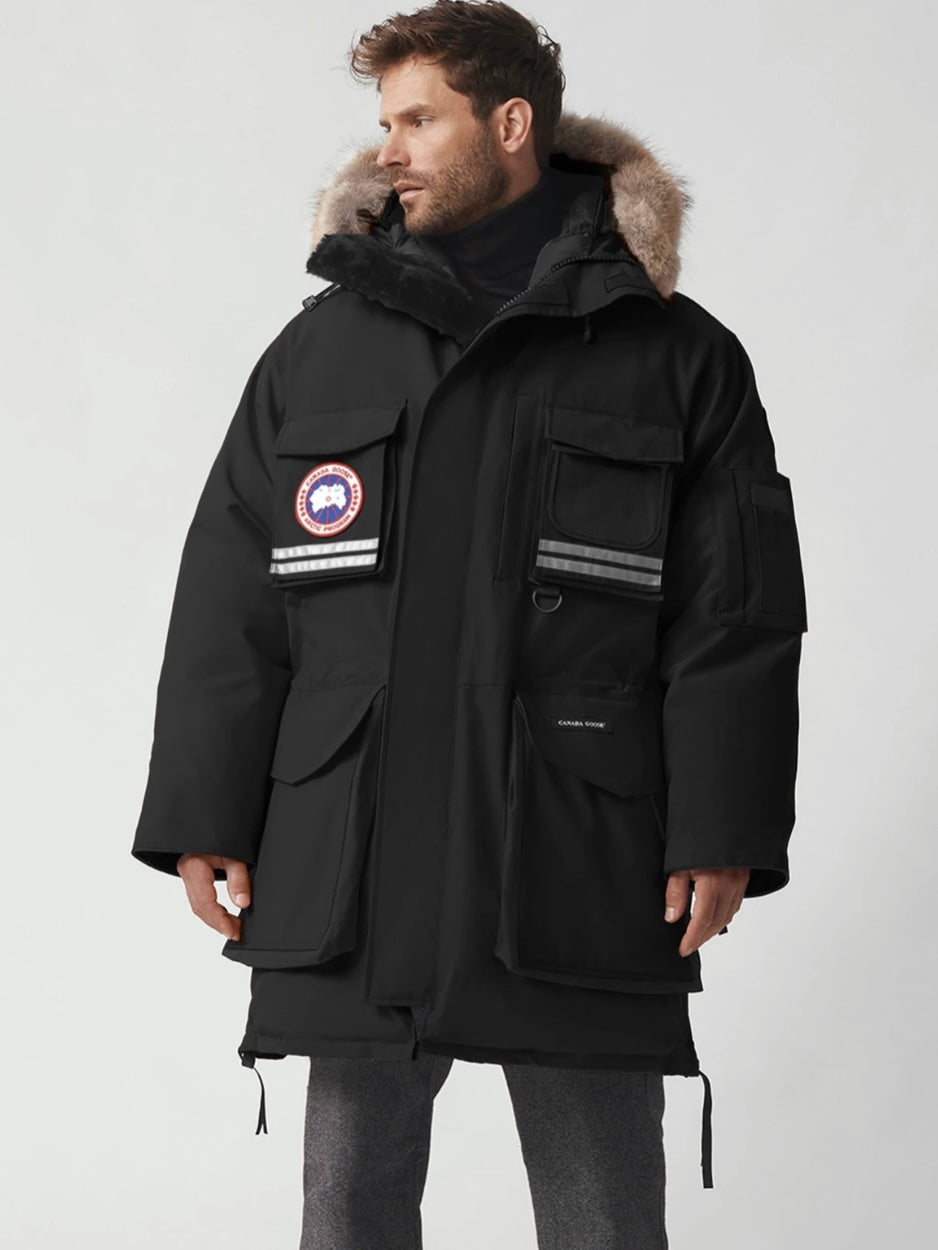 CANADA GOOSE 9501M Snow Mantra Parka